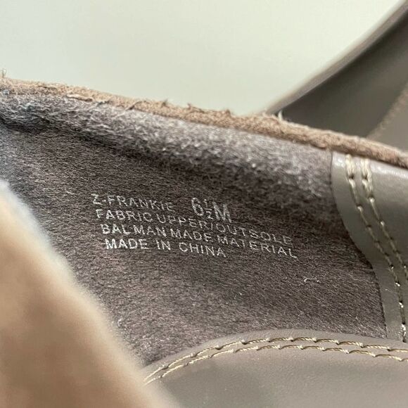 Chinese Laundry Frankie Brown Platform Heels - Size: 6.5 - Picture 3 of 11